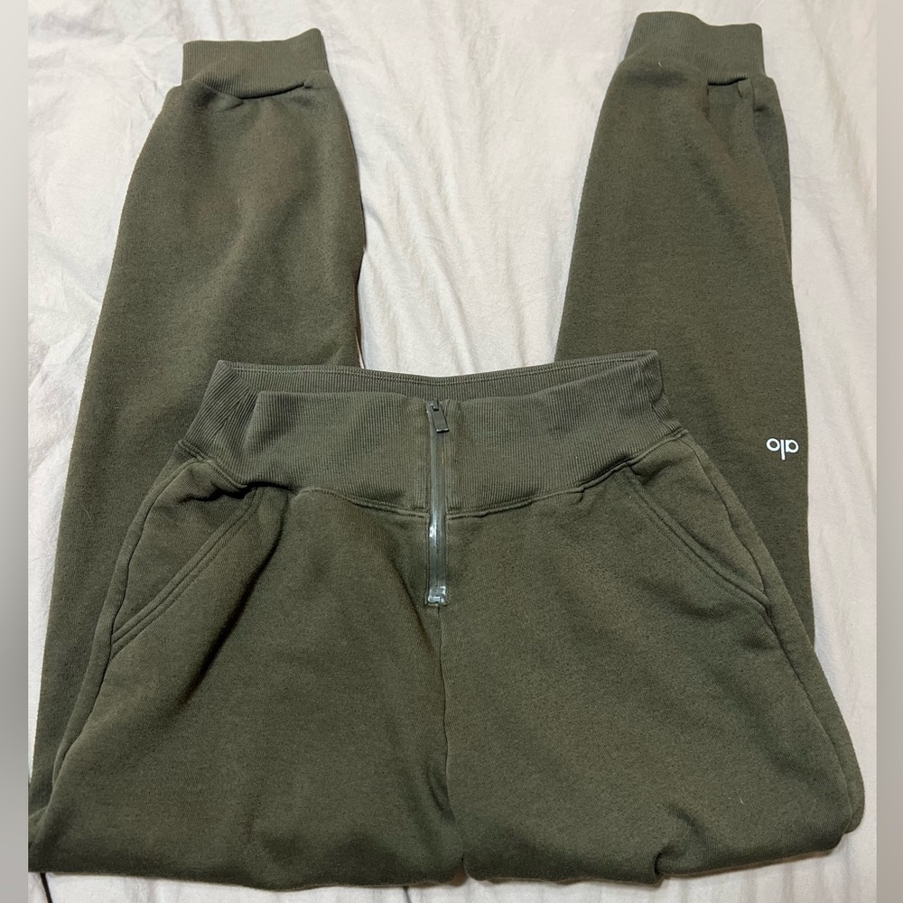 ALO Yoga Olive Green Half-Zip Joggers